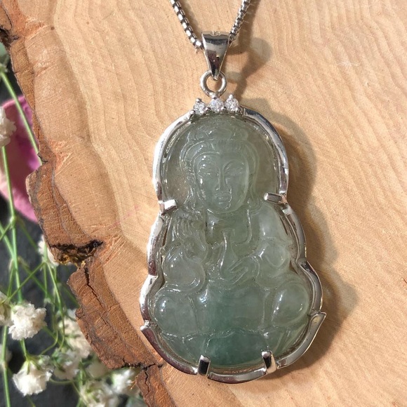 💎Jade Buddha Necklace with Diamonds - Picture 4 of 6